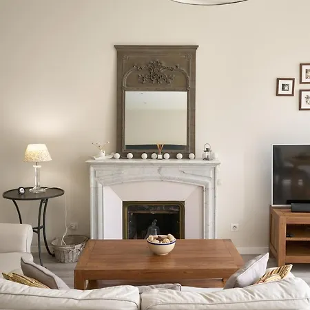 Lejlighed Sunlight - Gisele - Hyper Central, 1 Bedroom With Large Living