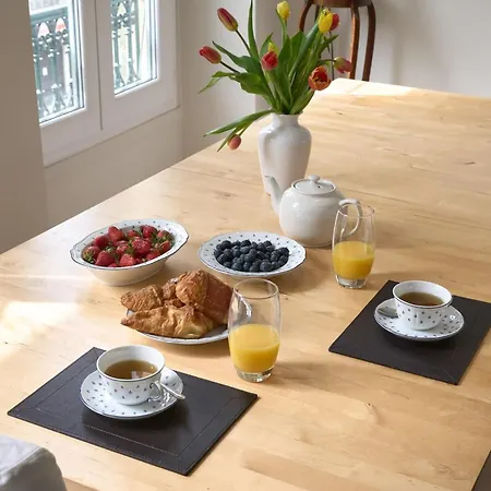 Sunlight - Gisele - Hyper Central, 1 Bedroom With Large Living *