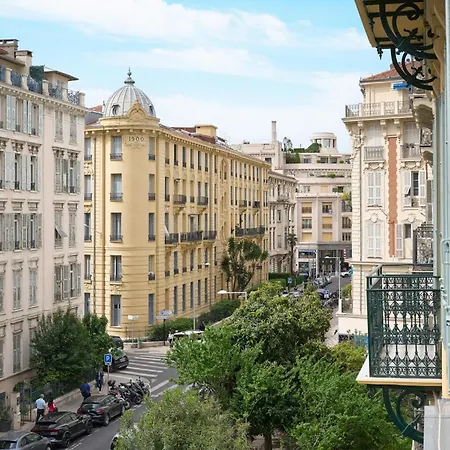 Апартаменты Sunlight - Gisele - Hyper Central, 1 Bedroom With Large Living *