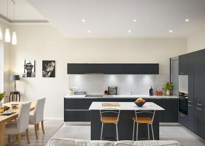 Sunlight - Gisele - Hyper Central, 1 Bedroom With Large Living نيس