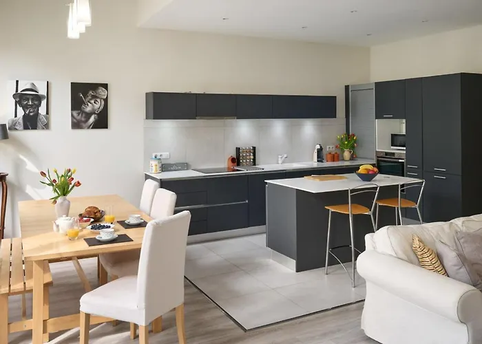 Appartamento Sunlight - Gisele - Hyper Central, 1 Bedroom With Large Living Nizza