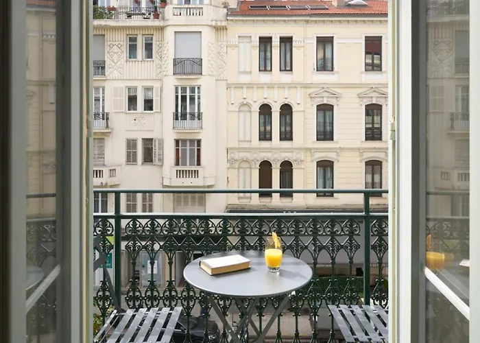Διαμέρισμα Sunlight - Gisele - Hyper Central, 1 Bedroom With Large Living *