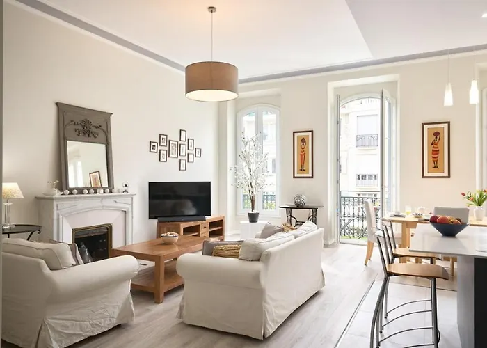 Sunlight - Gisele - Hyper Central, 1 Bedroom With Large Living